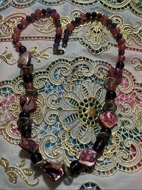 Pink & Purple Beaded Women’s Necklace — Elegant Mixed-Bead Accent